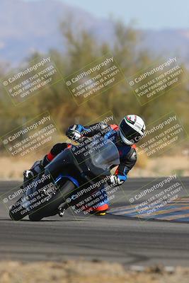 media/Feb-04-2023-SoCal Trackdays (Sat) [[8a776bf2c3]]/Turn 2 (1140am)/